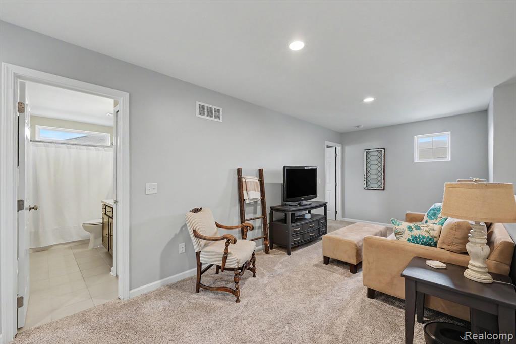 7560 Gannon Court, Shelby Twp, MI 48317 — Photo 13