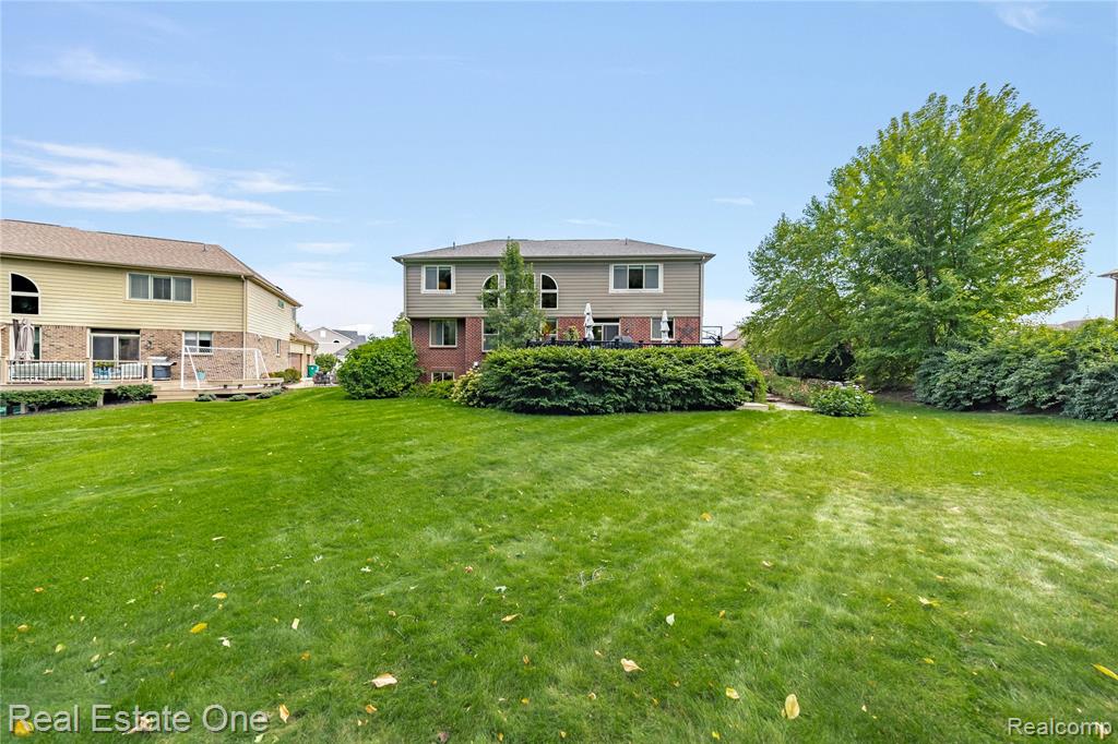 5778 Strawberry Circle, Commerce Twp, MI 48382 — Photo 59