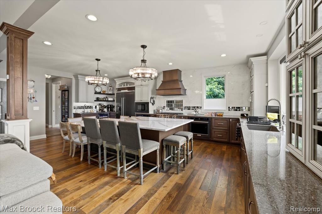 8184 Woodland Shore Drive, Brighton, MI 48114 — Photo 12