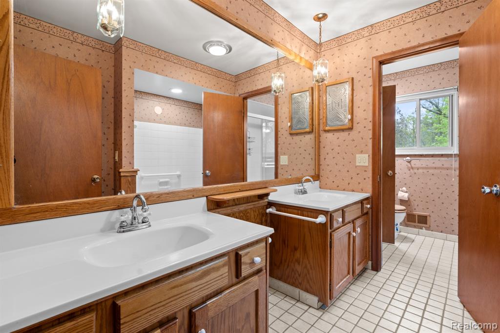 7540 Dexter Pinckney Road, Dexter, MI 48130 — Photo 39