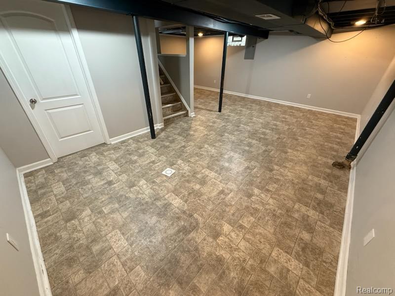 511 S Vermont Avenue, Royal Oak, MI 48067 — Photo 15