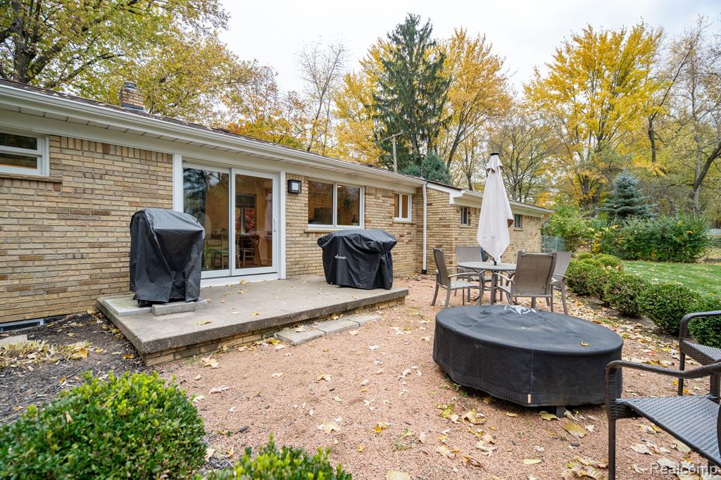 624 Slocum Drive, Auburn Hills, MI 48326 — Photo 28