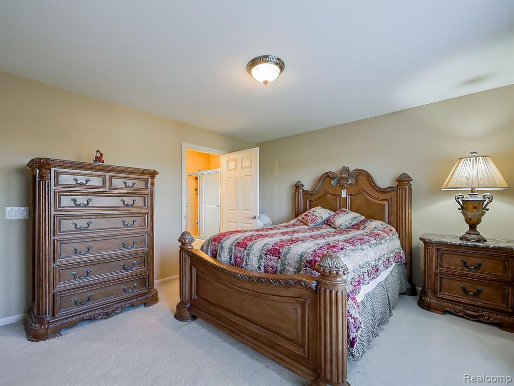 6866 CAMBRIDGE, West Bloomfield, MI — Photo 16