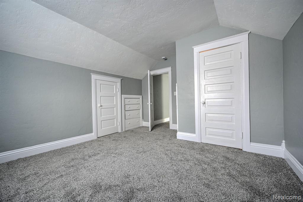 602 S BROAD Street, Holly, MI 48442 — Photo 41