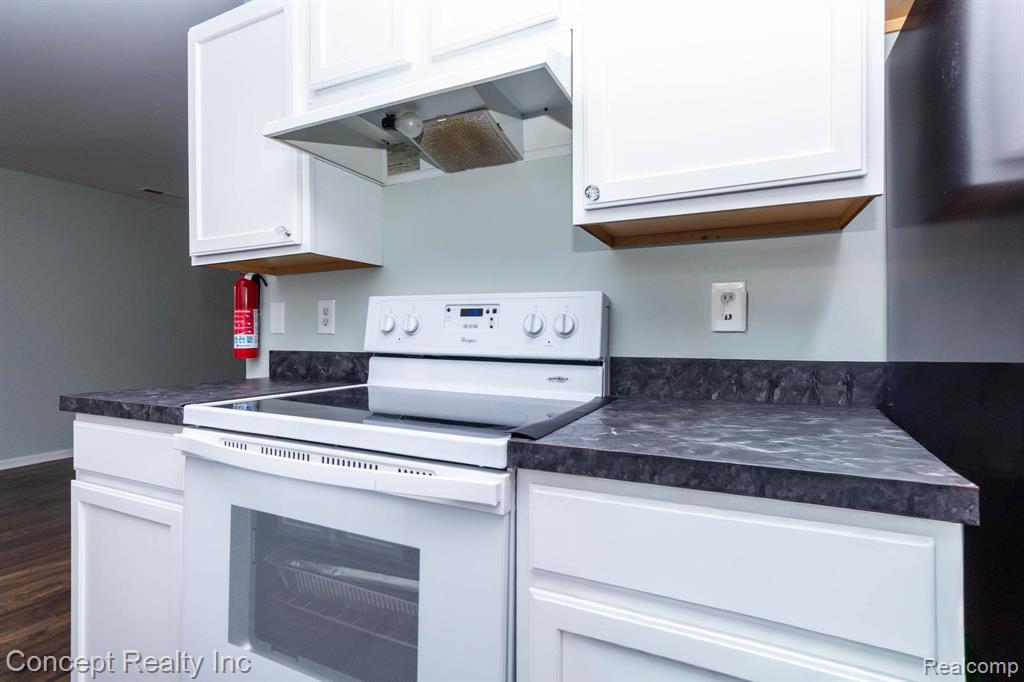 2851 Biddle Avenue, Wyandotte, MI 48192 — Photo 15