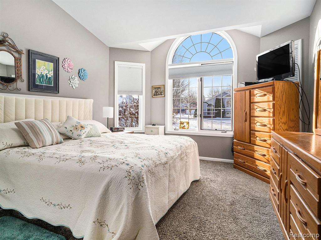 6356 Squire Lake Drive, Flushing, MI 48433 — Photo 8