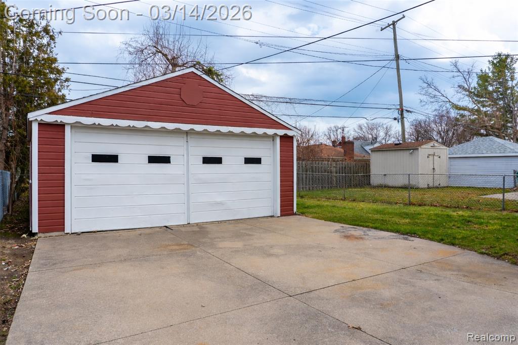 22824 Donald Avenue, Eastpointe, MI 48021 — Photo 33
