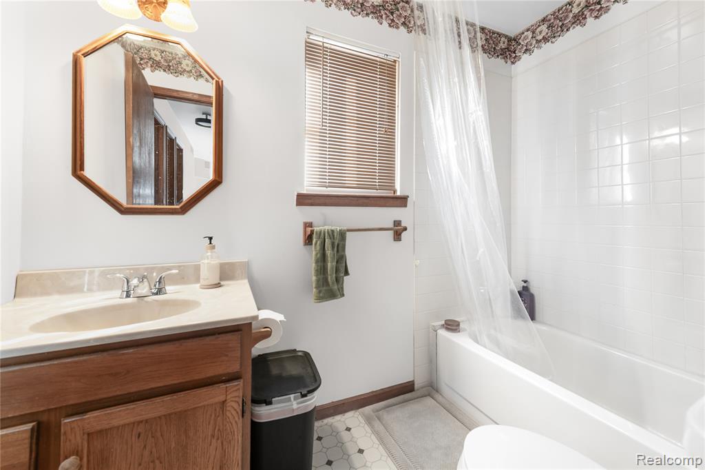 28832 27 Mile Road, New Haven, MI 48048 — Photo 25