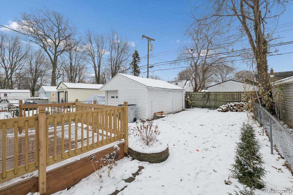 1004 E Otis Avenue, Hazel Park, MI 48030 — Photo 34