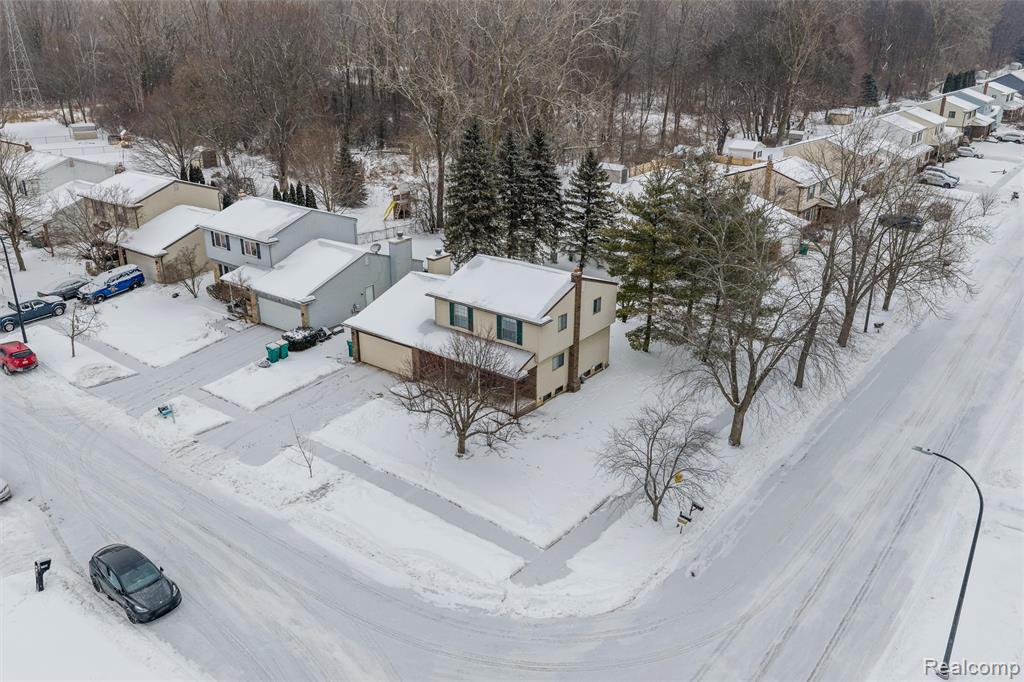 5695 CAREN Drive, Ypsilanti, MI 48197 — Photo 2