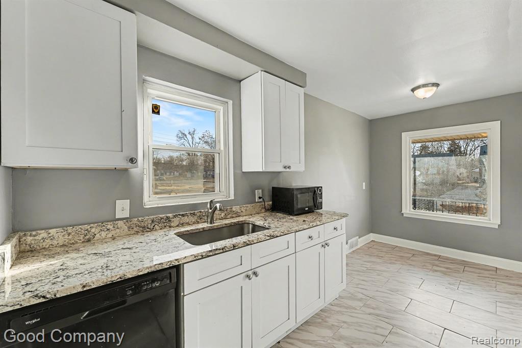 13538 Penrod Street, Detroit, MI 48223 — Photo 10
