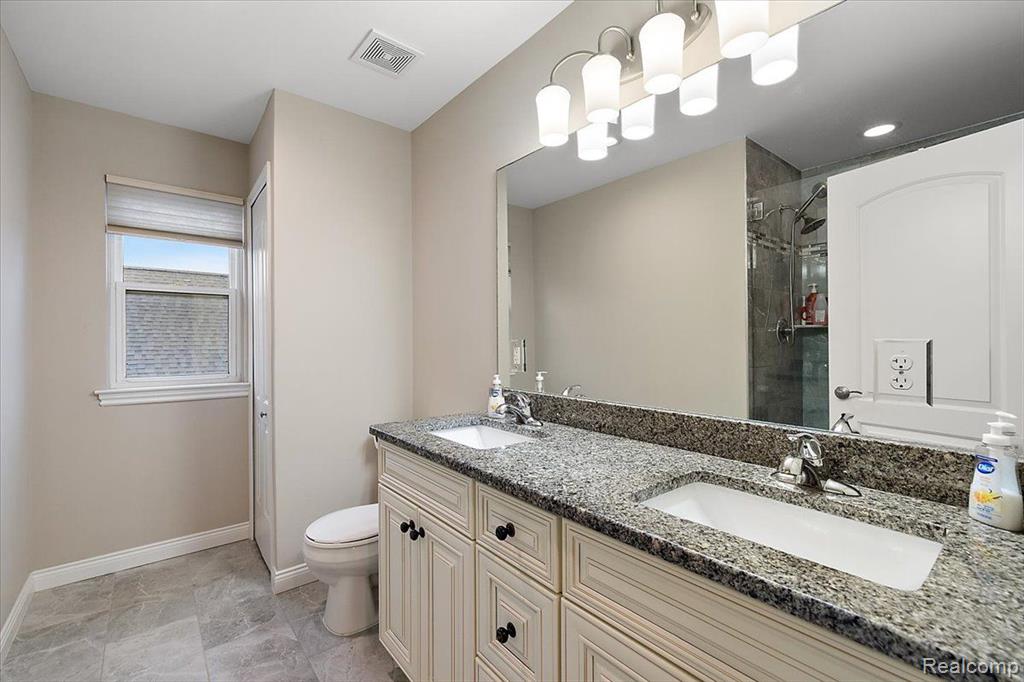 3973 LISA MARIE Drive, Sterling Heights, MI 48314 — Photo 52