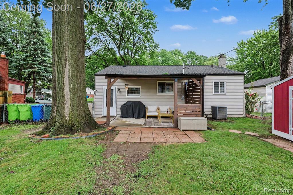 590 Hecht Drive, Madison Heights, MI 48071 — Photo 22