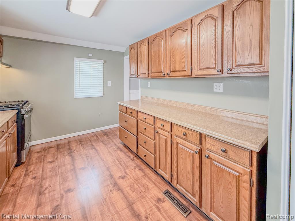 49 Hovey Street, Oxford, MI 48371 — Photo 15