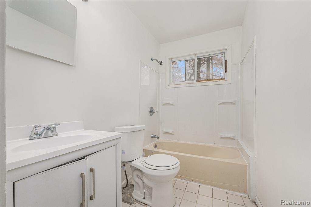 14387 Auburn Street, Detroit, MI 48223 — Photo 12