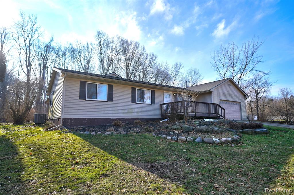 4187 W ALLEN Road, Howell, MI 48855 — Photo 2