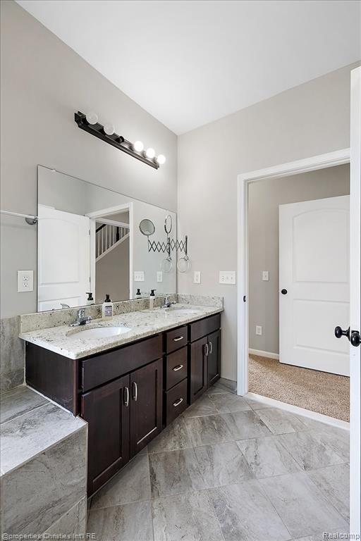6510 Leigh Hollow Road, West Bloomfield, MI — Photo 21