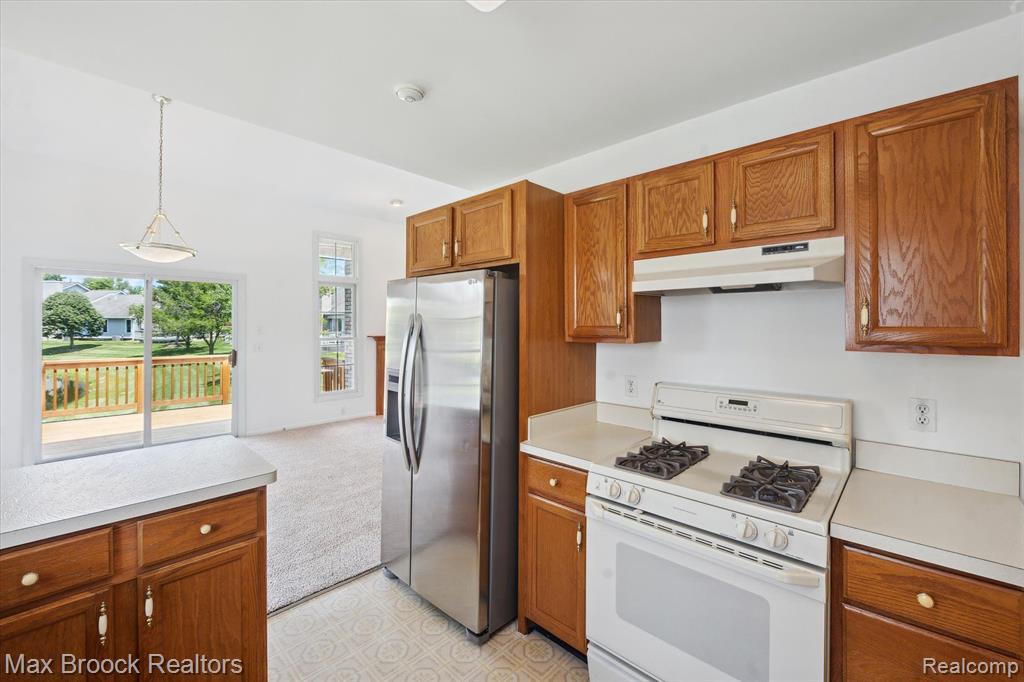 7364 GREEN MEADOW Lane, Canton, MI 48187 — Photo 13