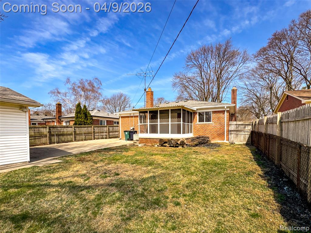 906 Englewood Avenue, Royal Oak, MI 48073 — Photo 32