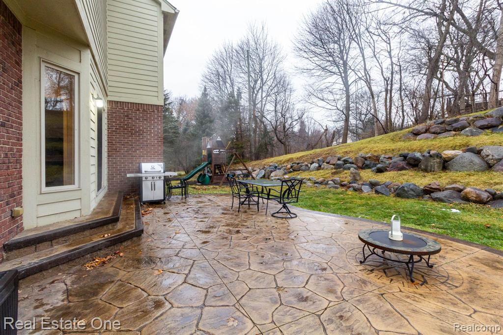 6536 Chatham Circle, Rochester Hills, MI 48306 — Photo 64