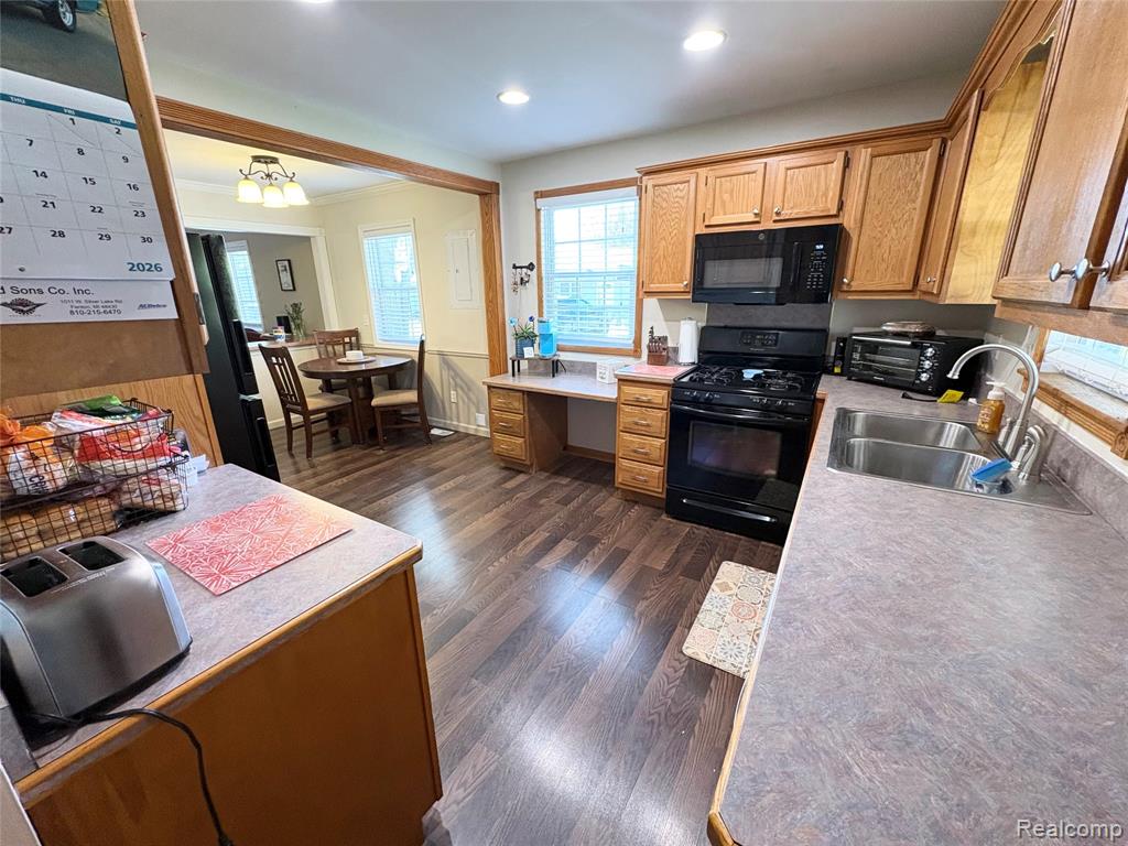 2230 N Center Road, Burton, MI 48509 — Photo 10