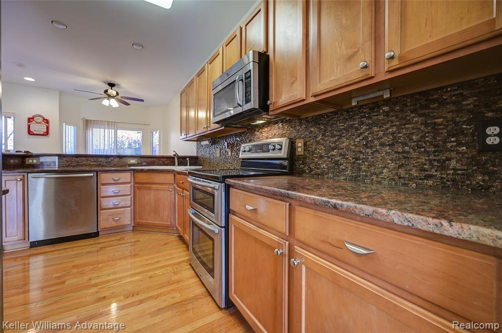 42432 Corlina Drive, Northville, MI 48167 — Photo 11