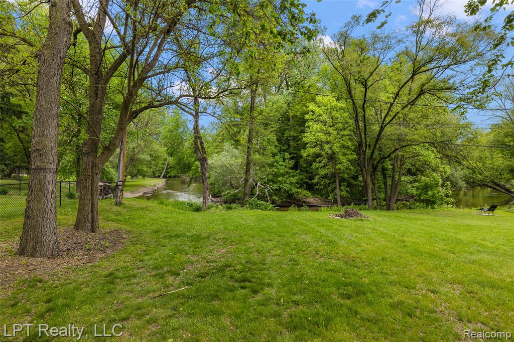 41400 Utica Road, Sterling Heights, MI 48313 — Photo 37