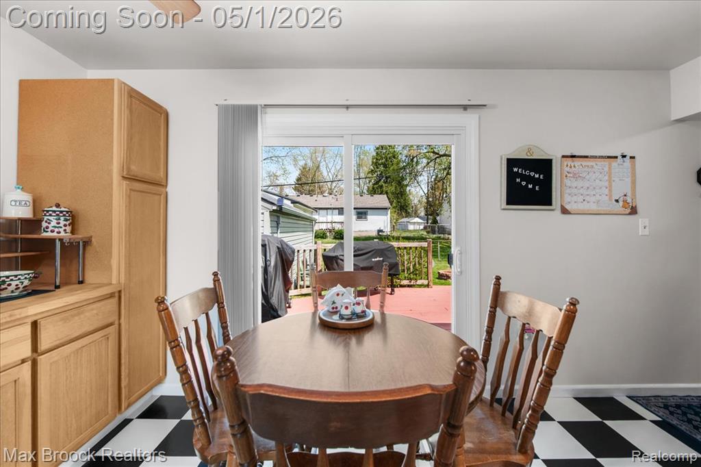 1165 Annjo Street, Walled Lake, MI 48390 — Photo 9