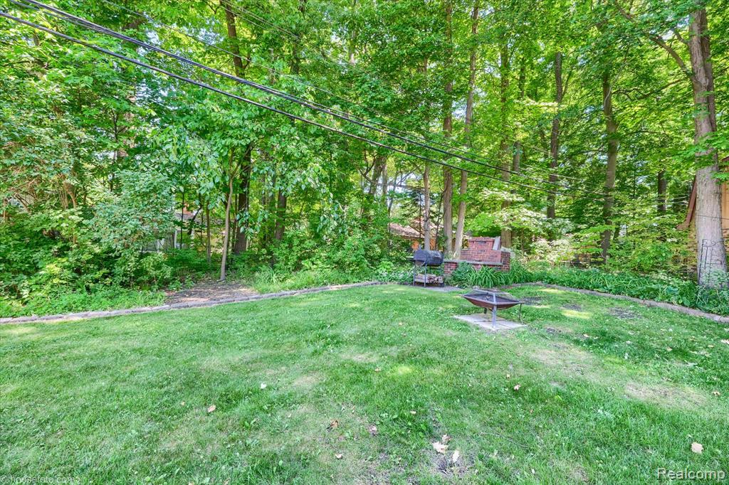 580 N Almont Avenue, Imlay City, MI 48444 — Photo 34