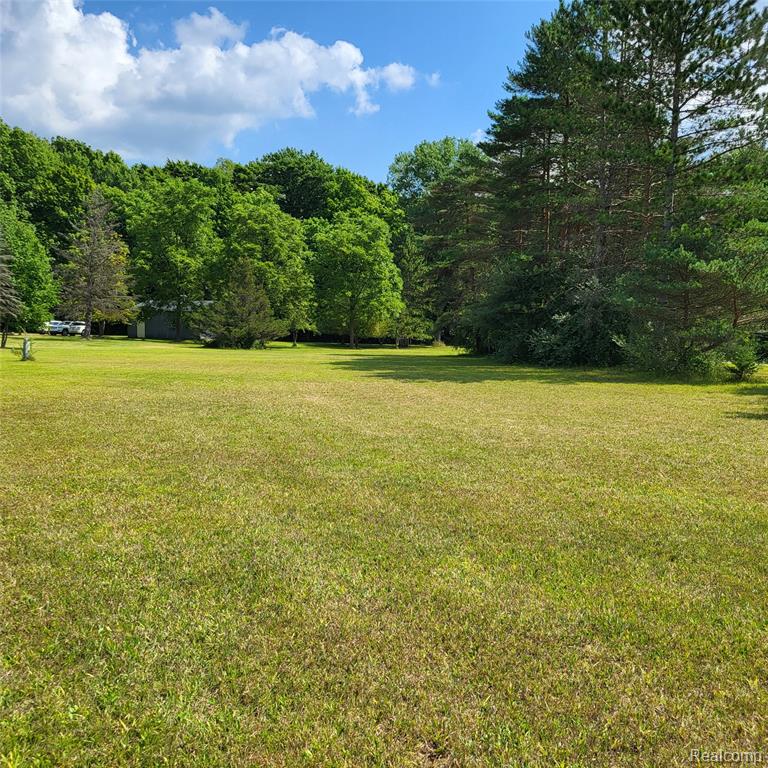 5060 Pinecone Drive, Lapeer, MI 48446 — Photo 36