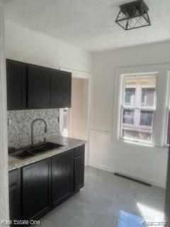 8665 QUINCY Street, Detroit, MI 48204 — Photo 4