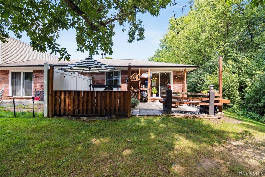 4521 Westbrook Drive, Jackson, MI 49201 — Photo 33