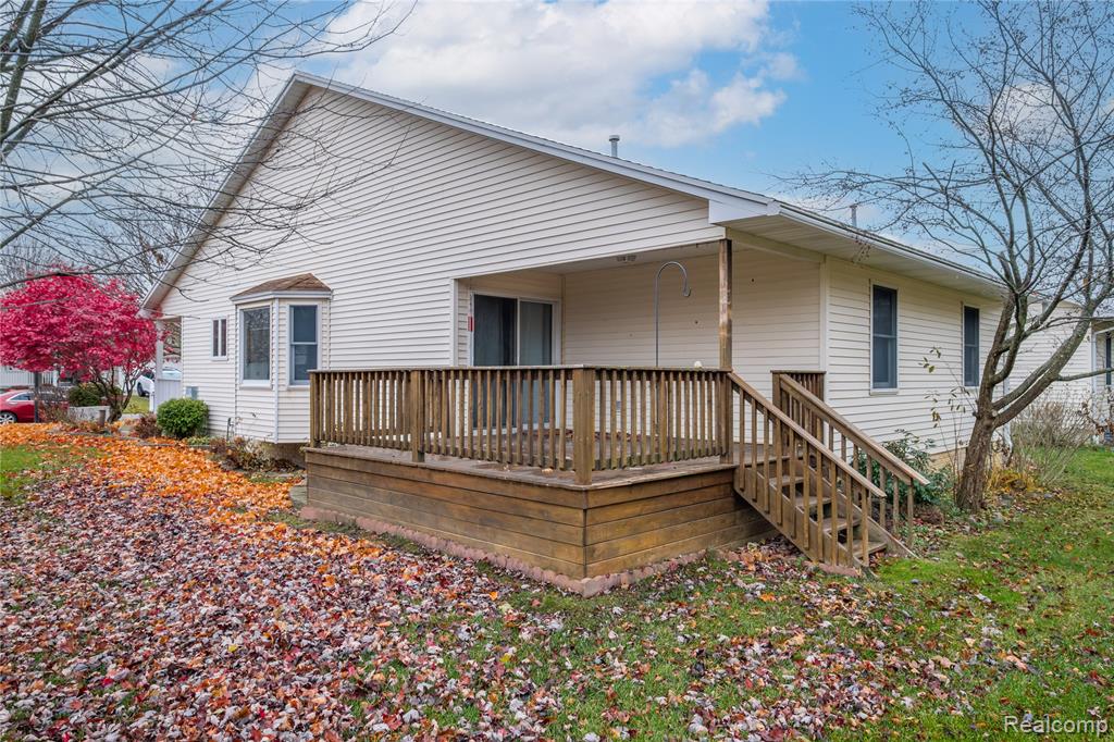 7352 Cross Creek Drive, Swartz Creek, MI 48473 — Photo 3