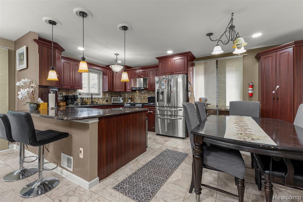 7644 Steadman Street, Dearborn, MI 48126 — Photo 6