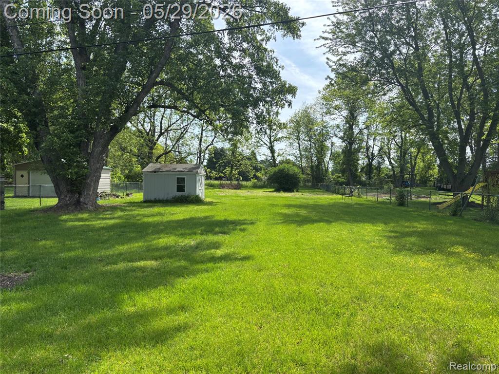 1147 Jay Street, Waterford, MI 48327 — Photo 6