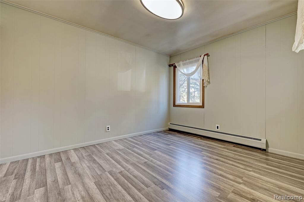 300 Sherman Court, Ortonville, MI 48462 — Photo 10