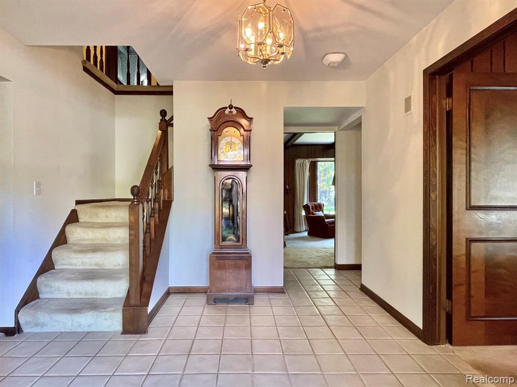 5962 Oakland Valley Drive, Rochester, MI 48306 — Photo 7