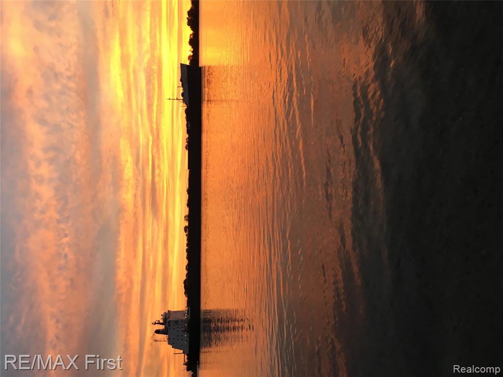 9280 RIVER Road, Clay, MI, 48001