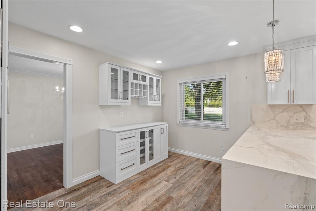 4090 Middlebury Drive, Troy, MI 48085 — Photo 21