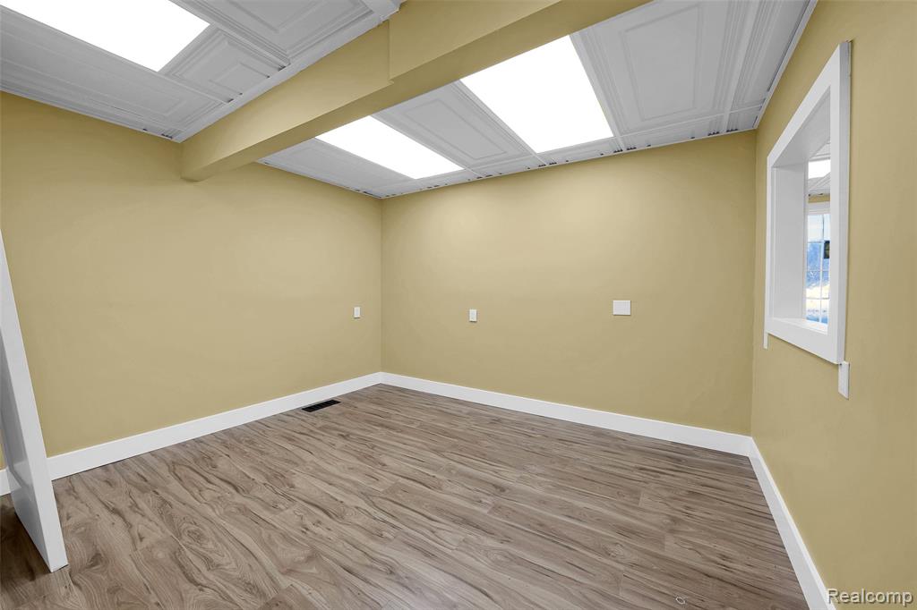 1095 W Huron Street, Waterford, MI 48328 — Photo 21