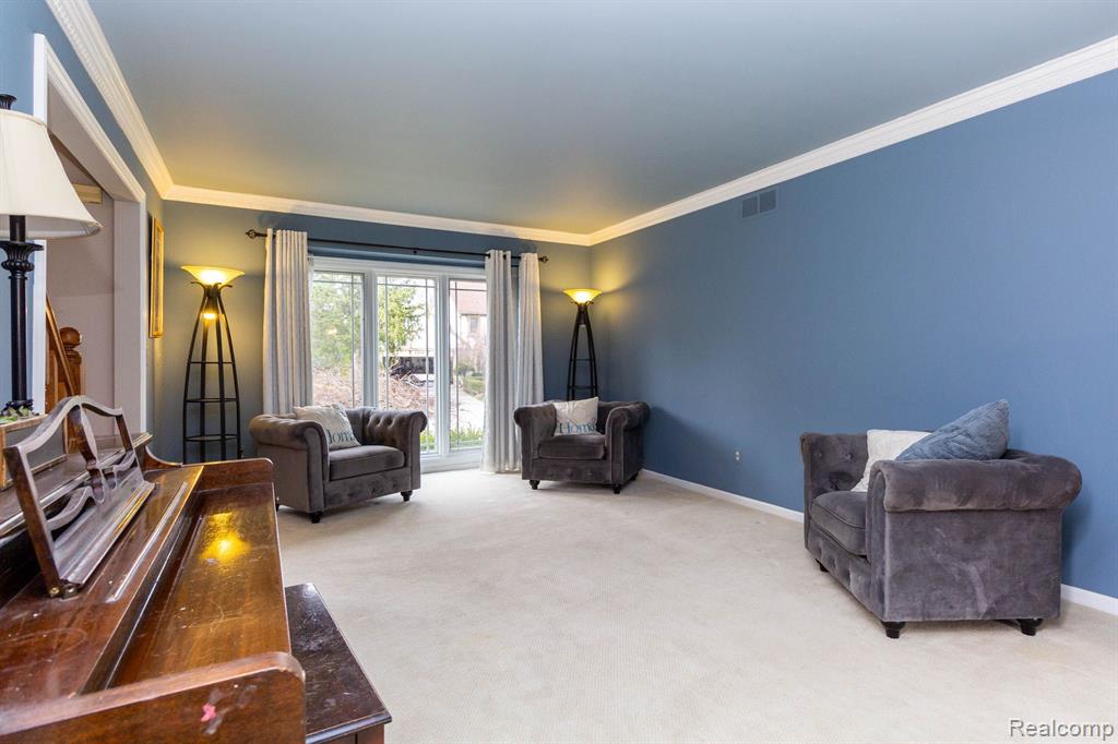45515 EMERALD FOREST Drive, Novi, MI — Photo 9