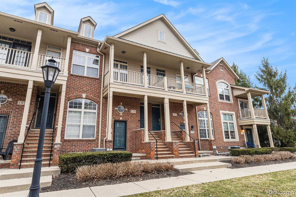156 SANDY Lane, Walled Lake, MI 48390 — Photo 4