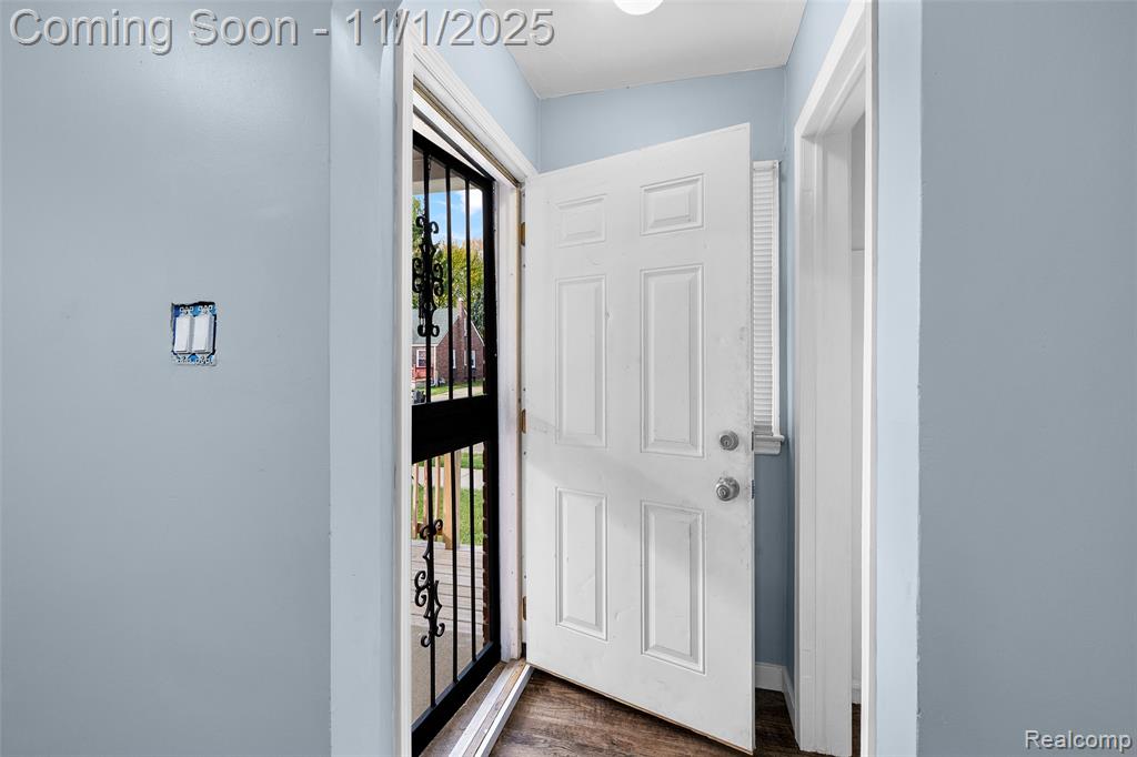 8166 Lauder Street, Detroit, MI 48228 — Photo 6