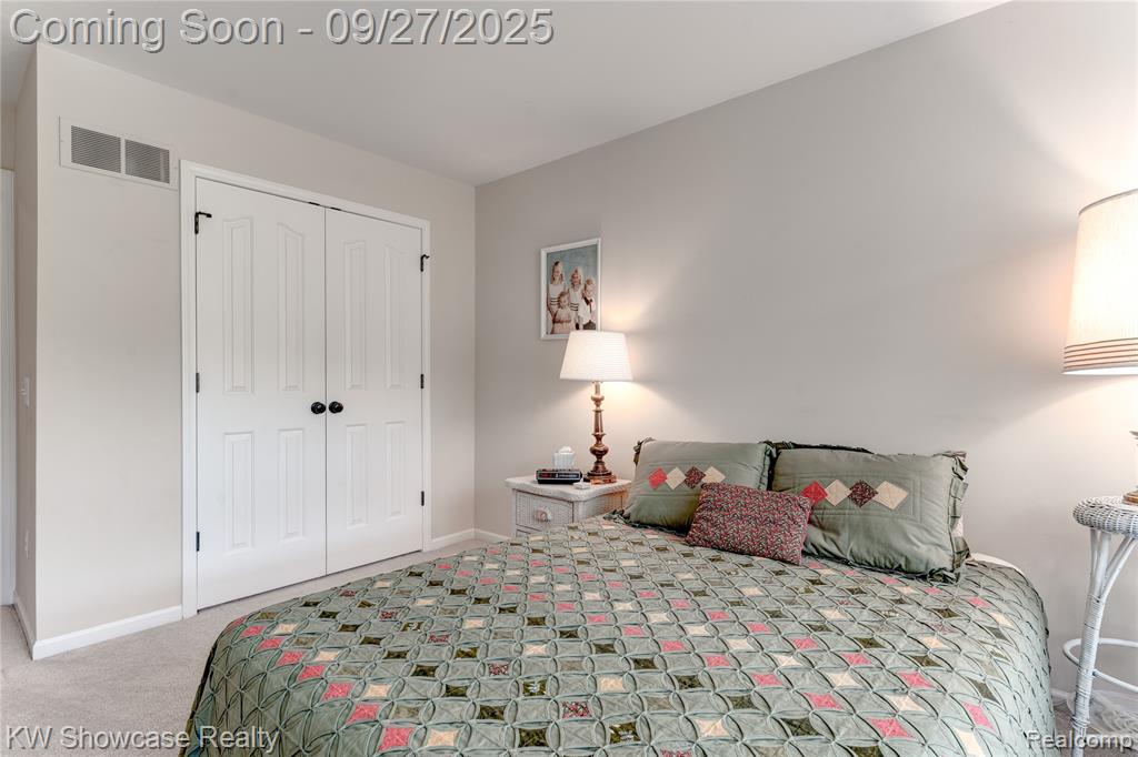 778 Knolls Landing Drive, Milford, MI 48381 — Photo 23