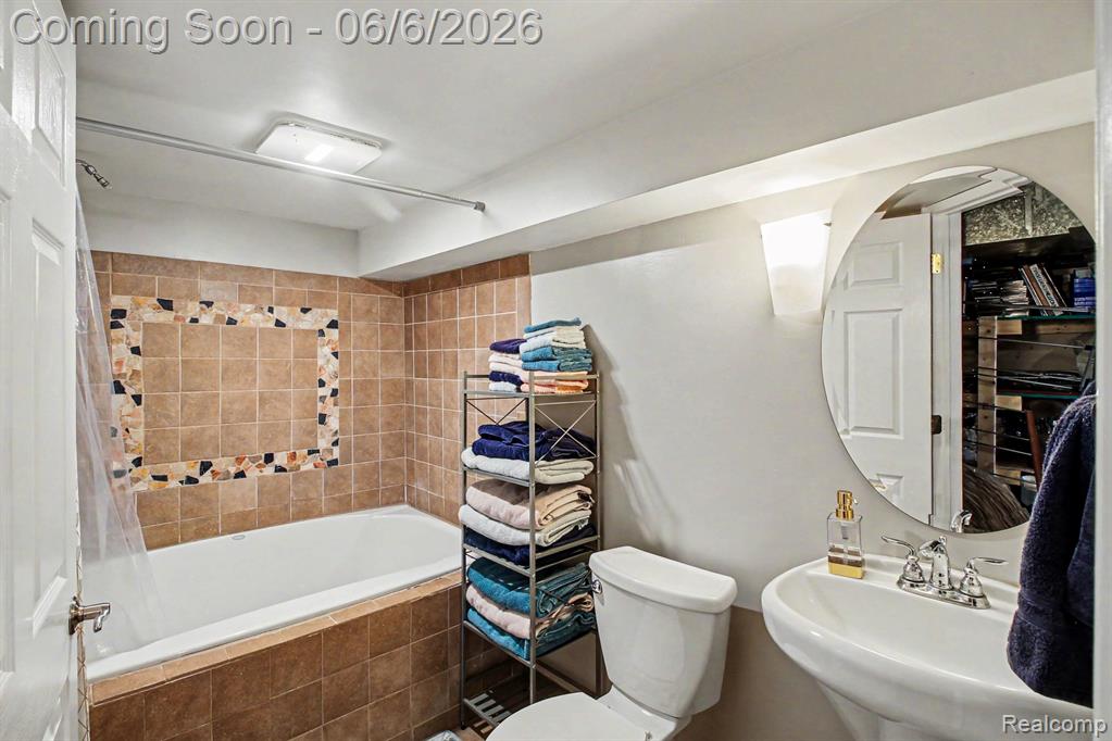 5302 Mill Wheel Drive, Grand Blanc, MI 48439 — Photo 19