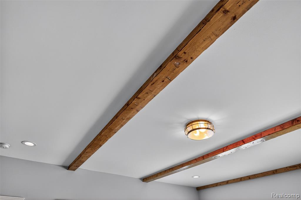 5110 Shorefront Lane, MI — Photo 33