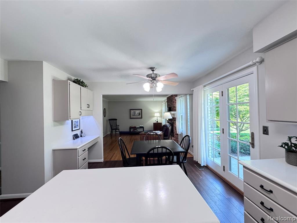 42098 Banbury Road, Northville, MI — Photo 8