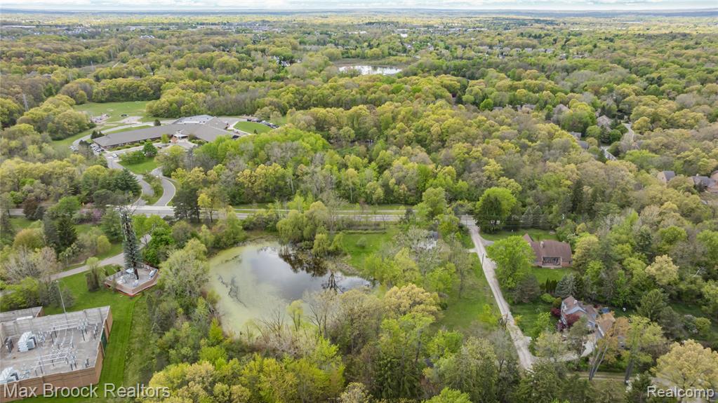 4769 Halsted Road, West Bloomfield, MI 48323 — Photo 12