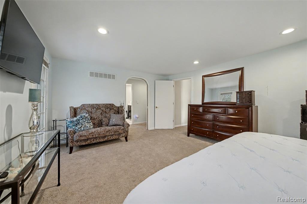 6940 Wing Lake Road, Bloomfield, MI 48301 — Photo 20