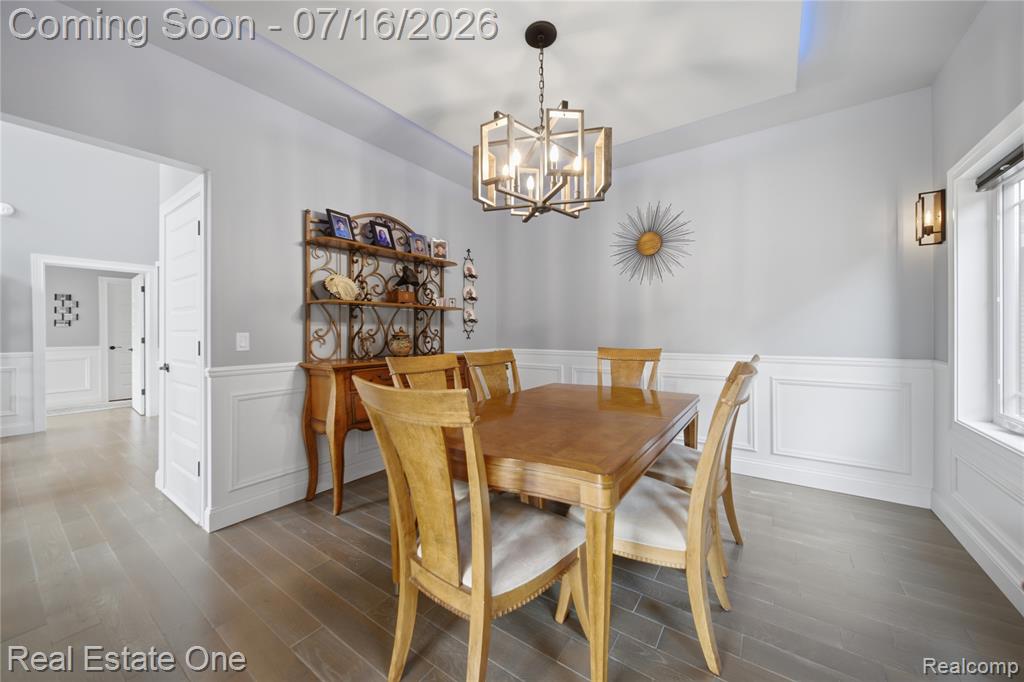 10641 Lone Oak Circle, Grand Blanc, MI 48439 — Photo 17